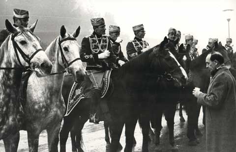 Gardehusarregimentets Juleridt   Foran Rådhusets 1967(4)